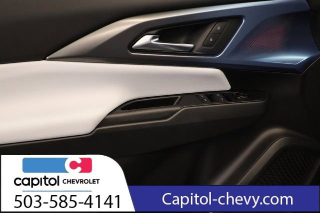 Used 2026 Chevrolet Equinox EV LT image 10