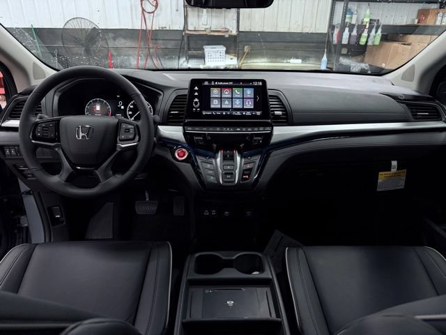 Used 2025 Honda Odyssey Touring image 31