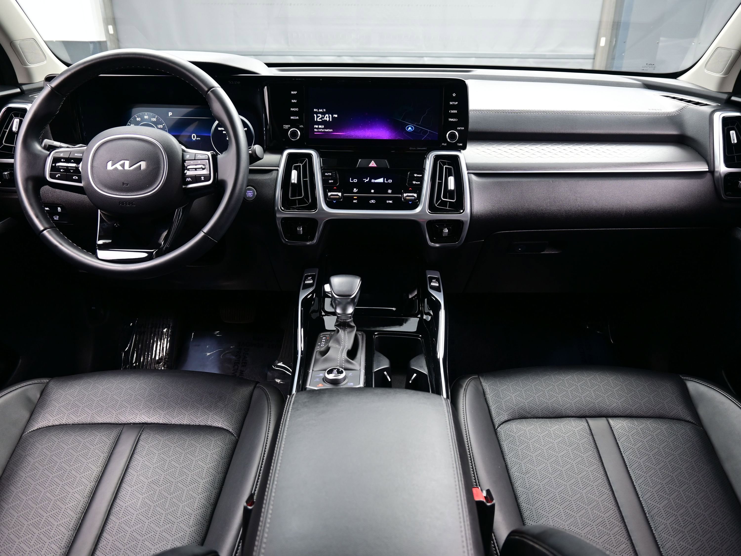 Used 2023 Kia Sorento SX image 19