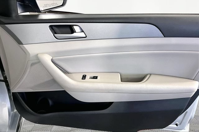Used 2017 Hyundai Sonata SE FWD image 24