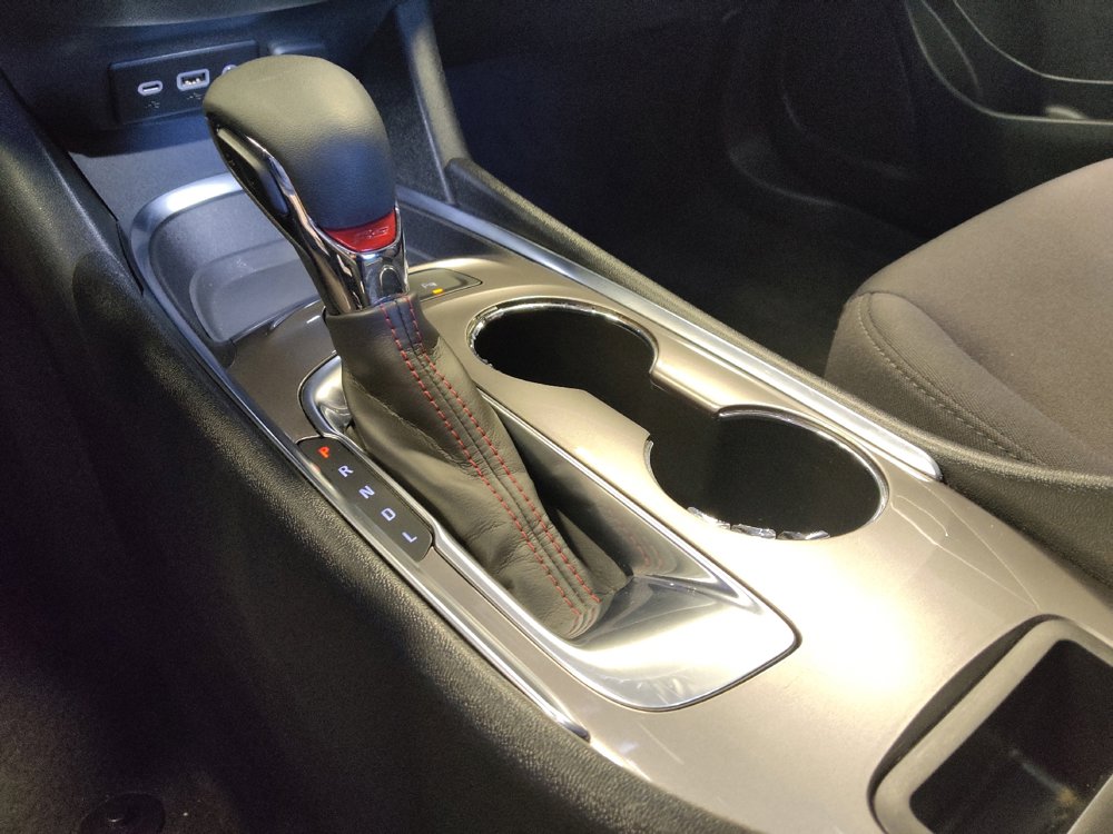 Used 2021 Chevrolet Malibu RS FWD image 26