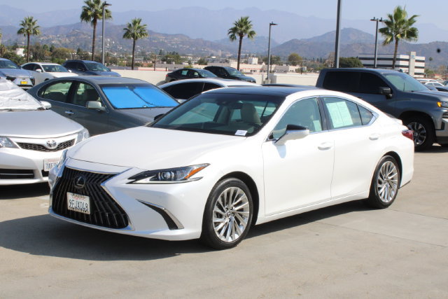 Certified 2023 Lexus ES 350 w/ Accessory Package (Z1) FWD image 3