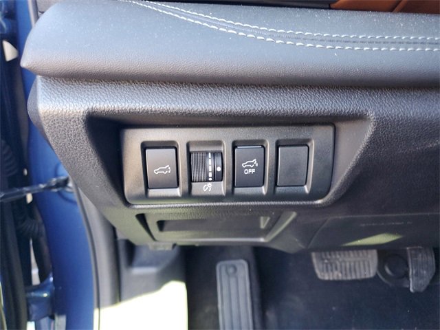 Used 2022 Subaru Outback Touring w/ Popular Package #2 image 17