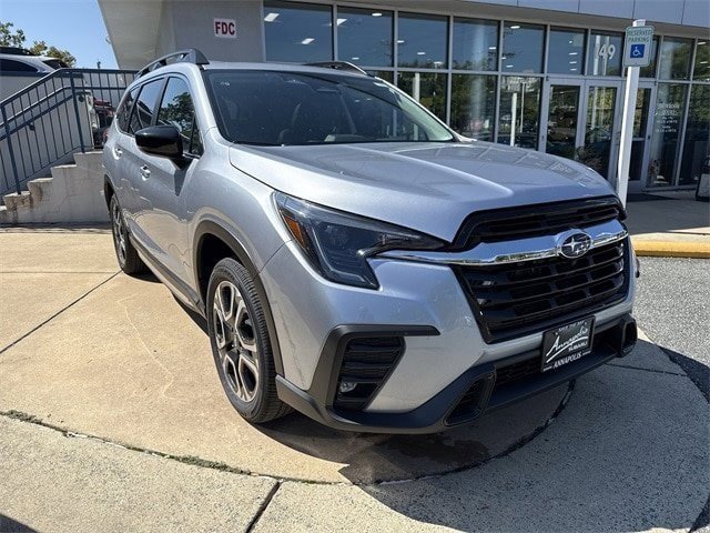New 2025 Subaru Ascent Limited image 1