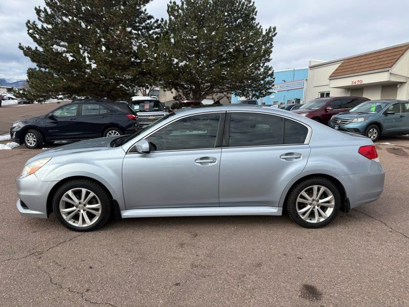 Used 2014 Subaru Legacy 2.5i Limited image 4