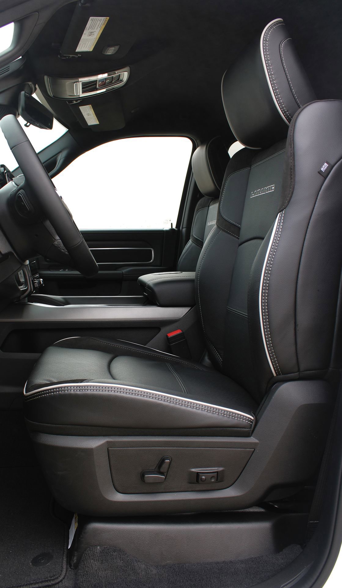 New 2026 RAM 3500 Laramie image 16