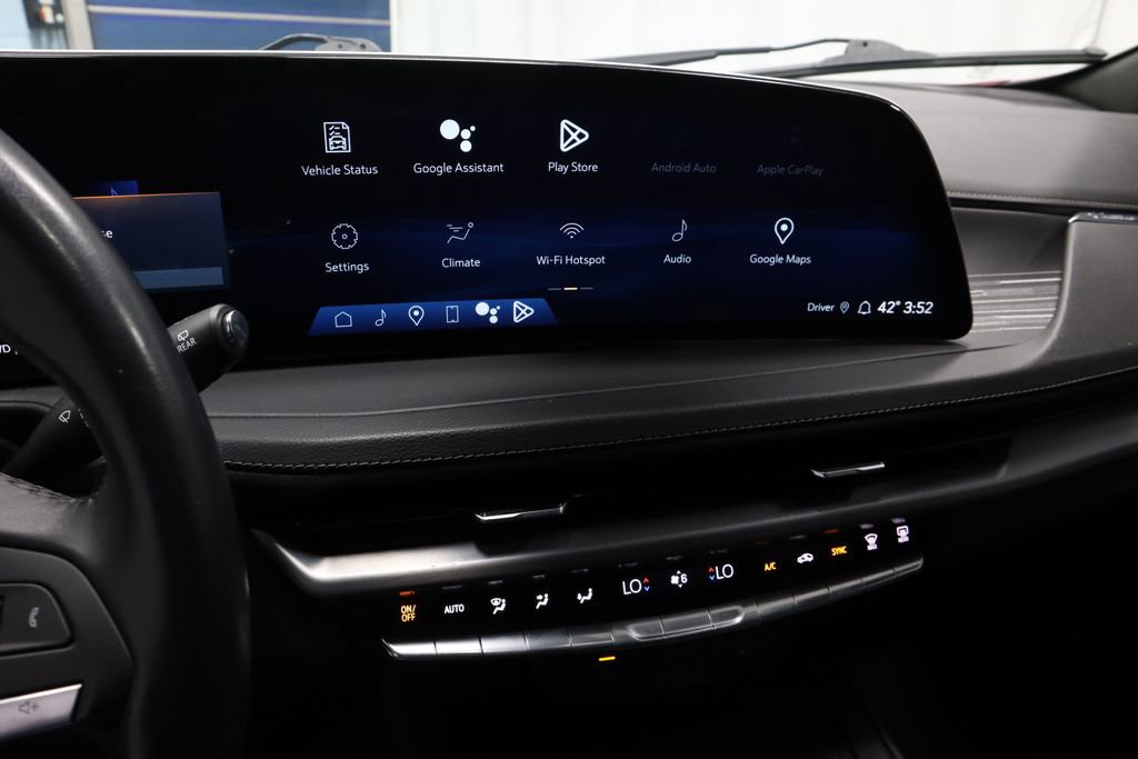 Used 2024 Cadillac XT4 Premium Luxury AWD/4WD image 3