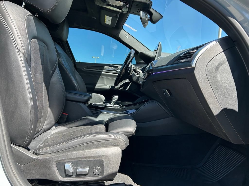 Used 2023 BMW X4 M40i AWD/4WD image 31