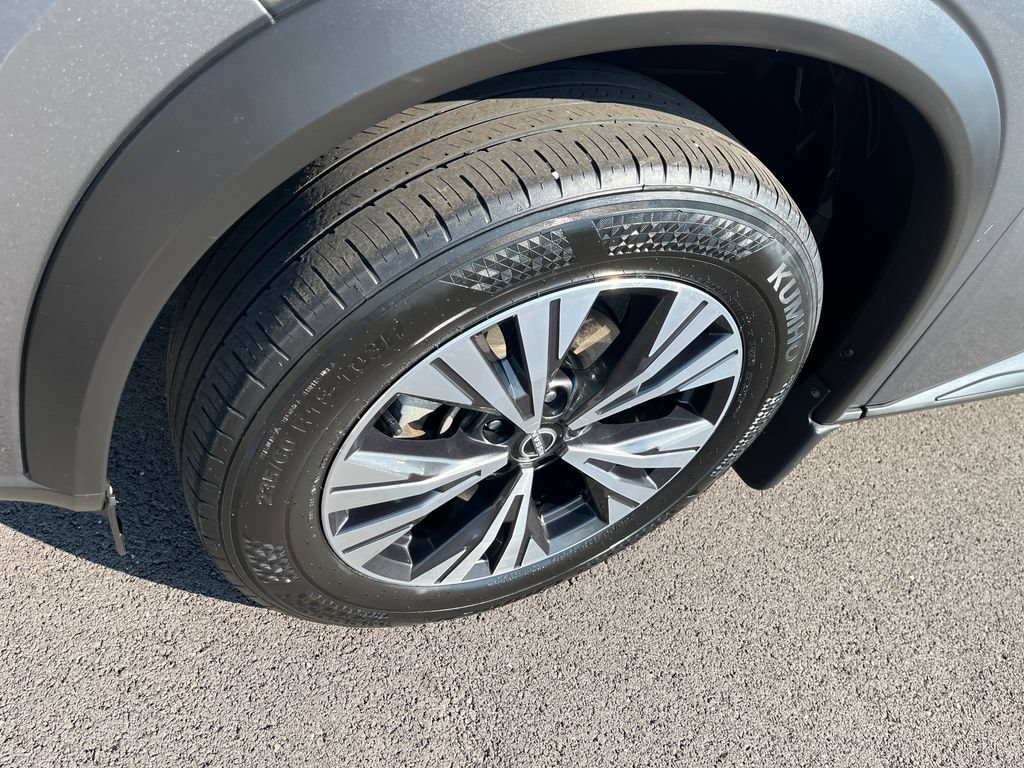 Used 2023 Nissan Rogue SV AWD/4WD image 9