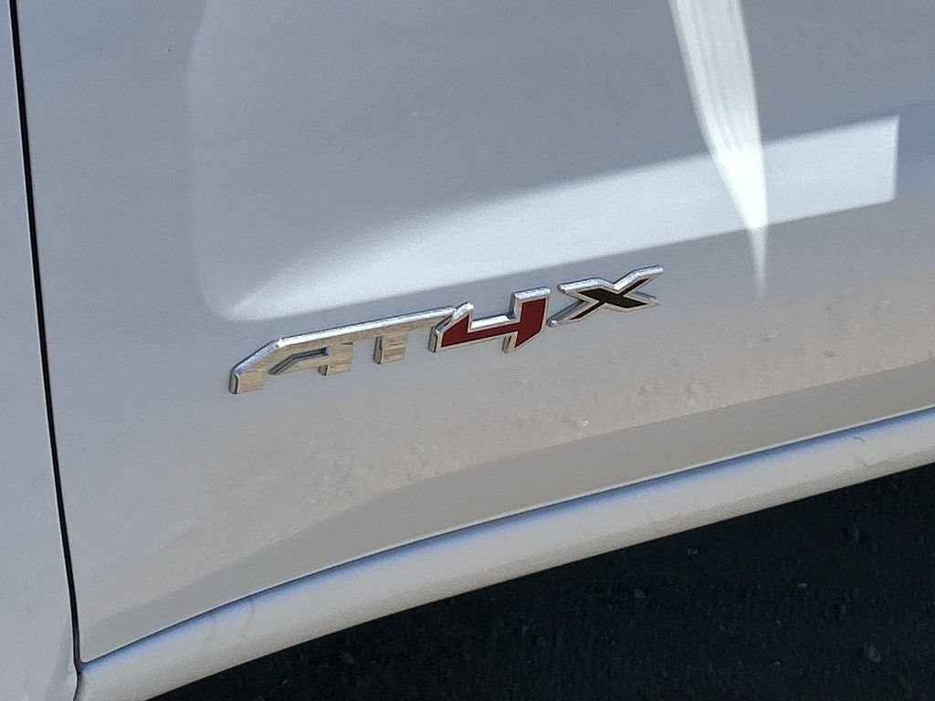 New 2026 GMC Sierra 1500 AT4X AWD/4WD image 32