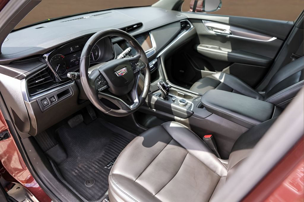 Used 2022 Cadillac XT6 Luxury FWD image 11