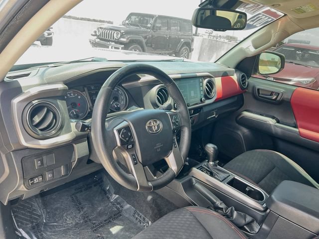 Used 2023 Toyota Tacoma SR5 w/ Technology Package RWD image 11