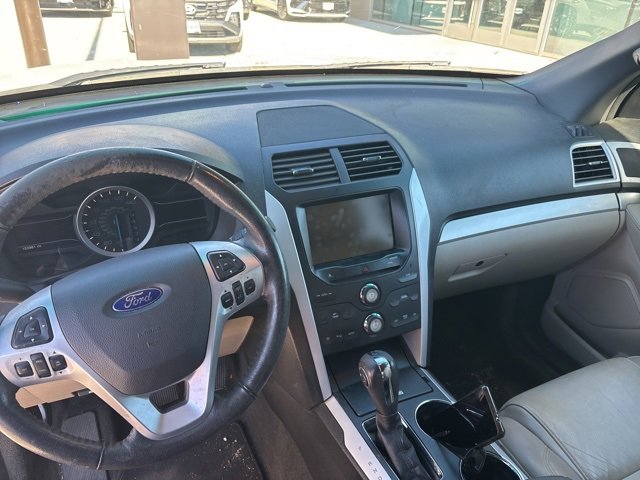 Used 2014 Ford Explorer XLT w/ Equipment Group 202A image 13