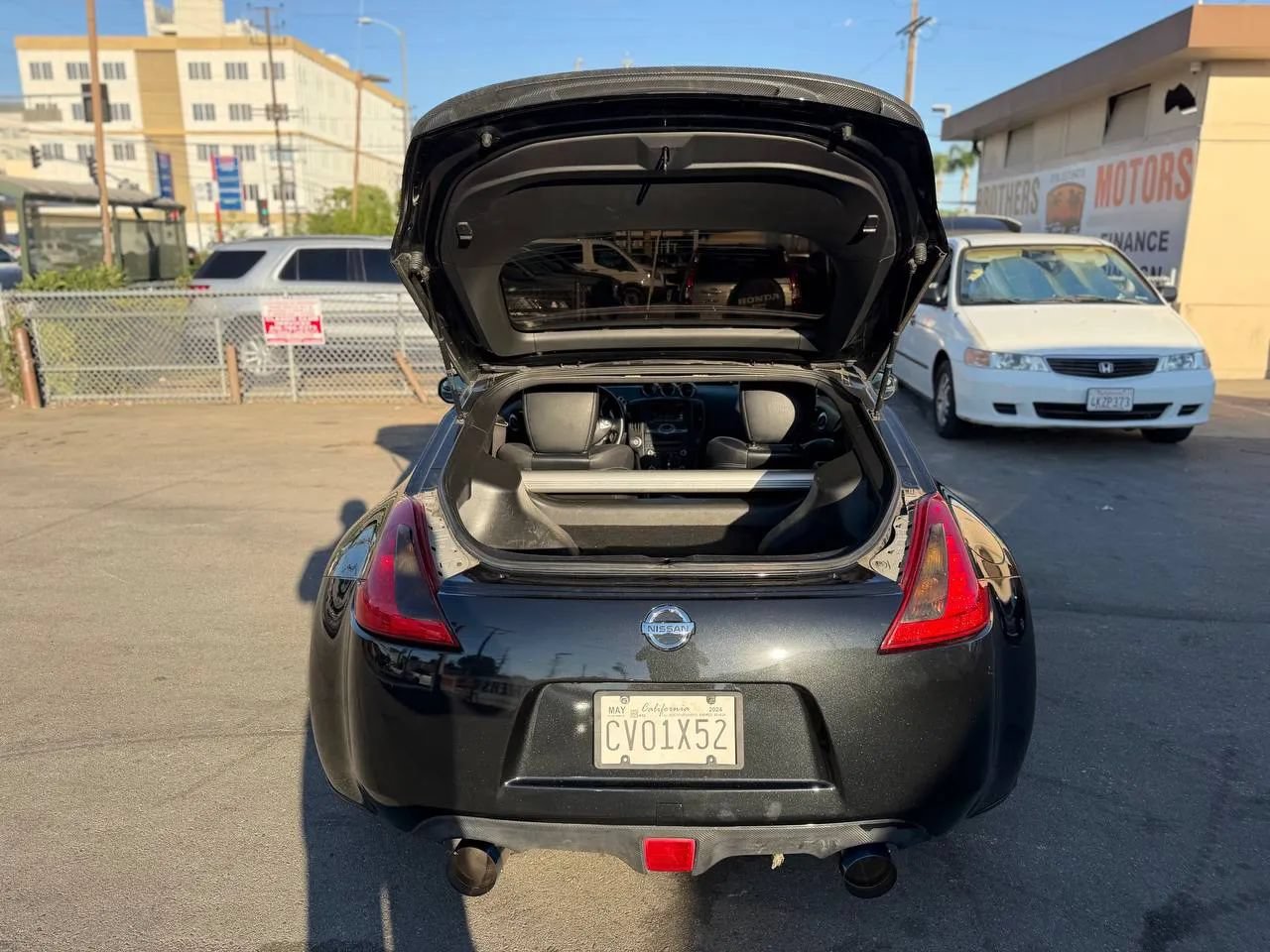 Used 2015 Nissan 370Z Touring RWD image 32