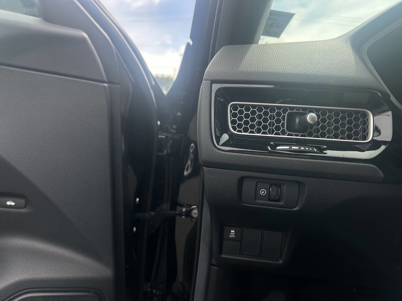 Used 2025 Honda Civic Sport image 16