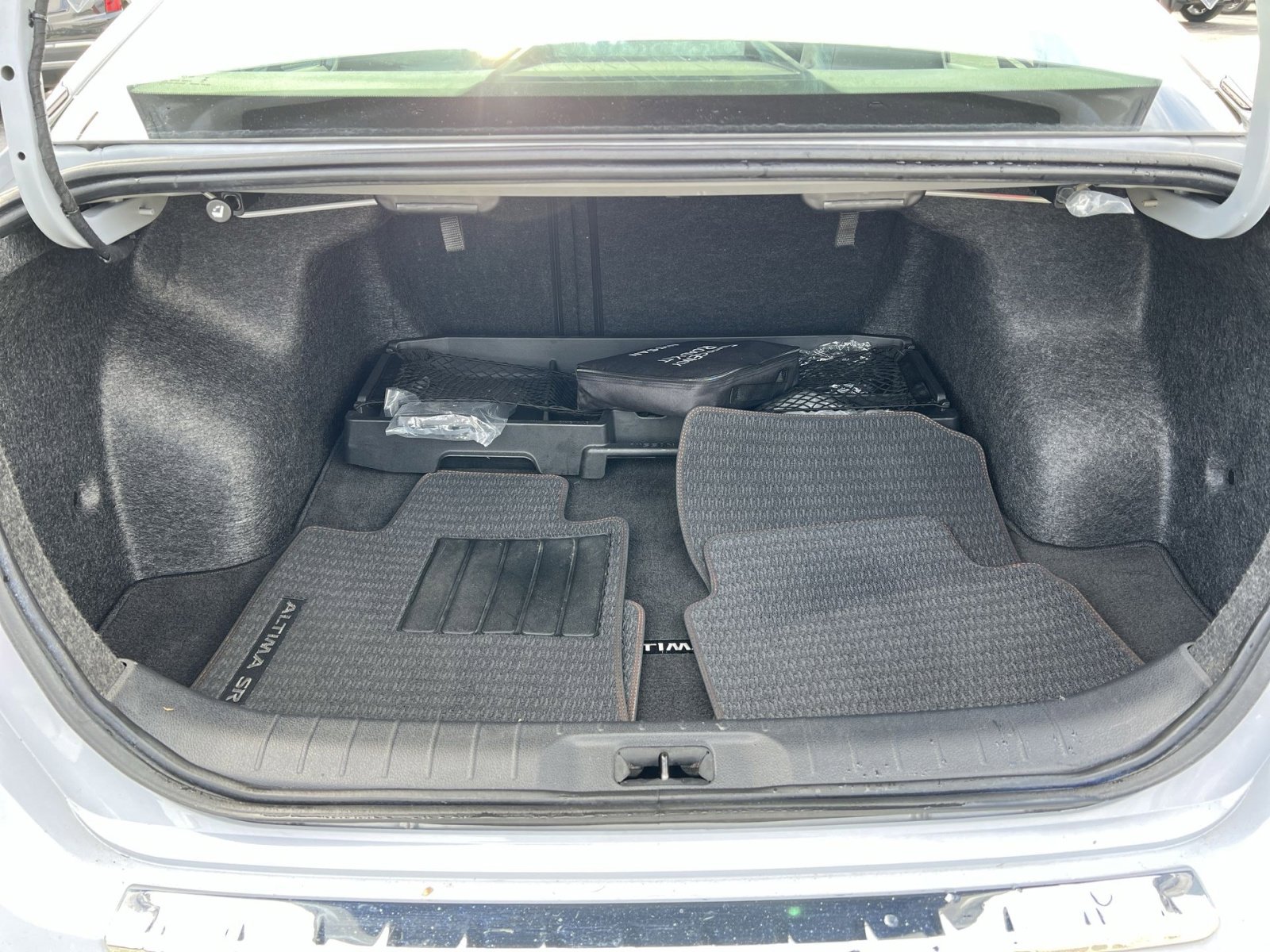 Used 2023 Nissan Altima 2.5 SR w/ SR Premium Package FWD image 34