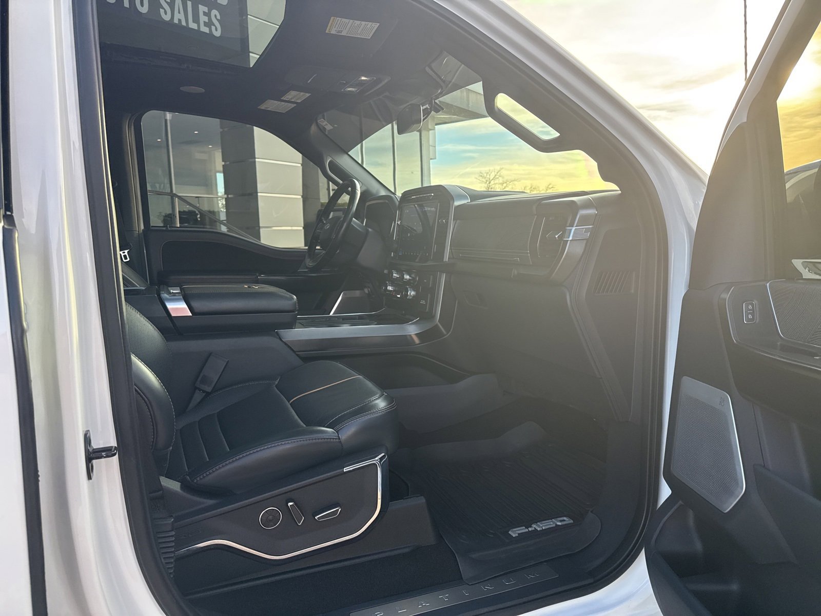 Used 2022 Ford F150 Platinum w/ Equipment Group 701A High image 25