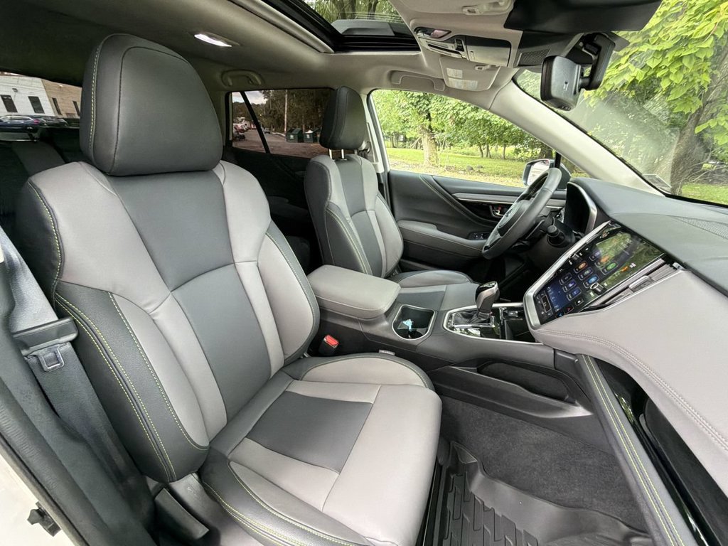 Certified 2025 Subaru Outback Onyx Edition AWD/4WD image 25