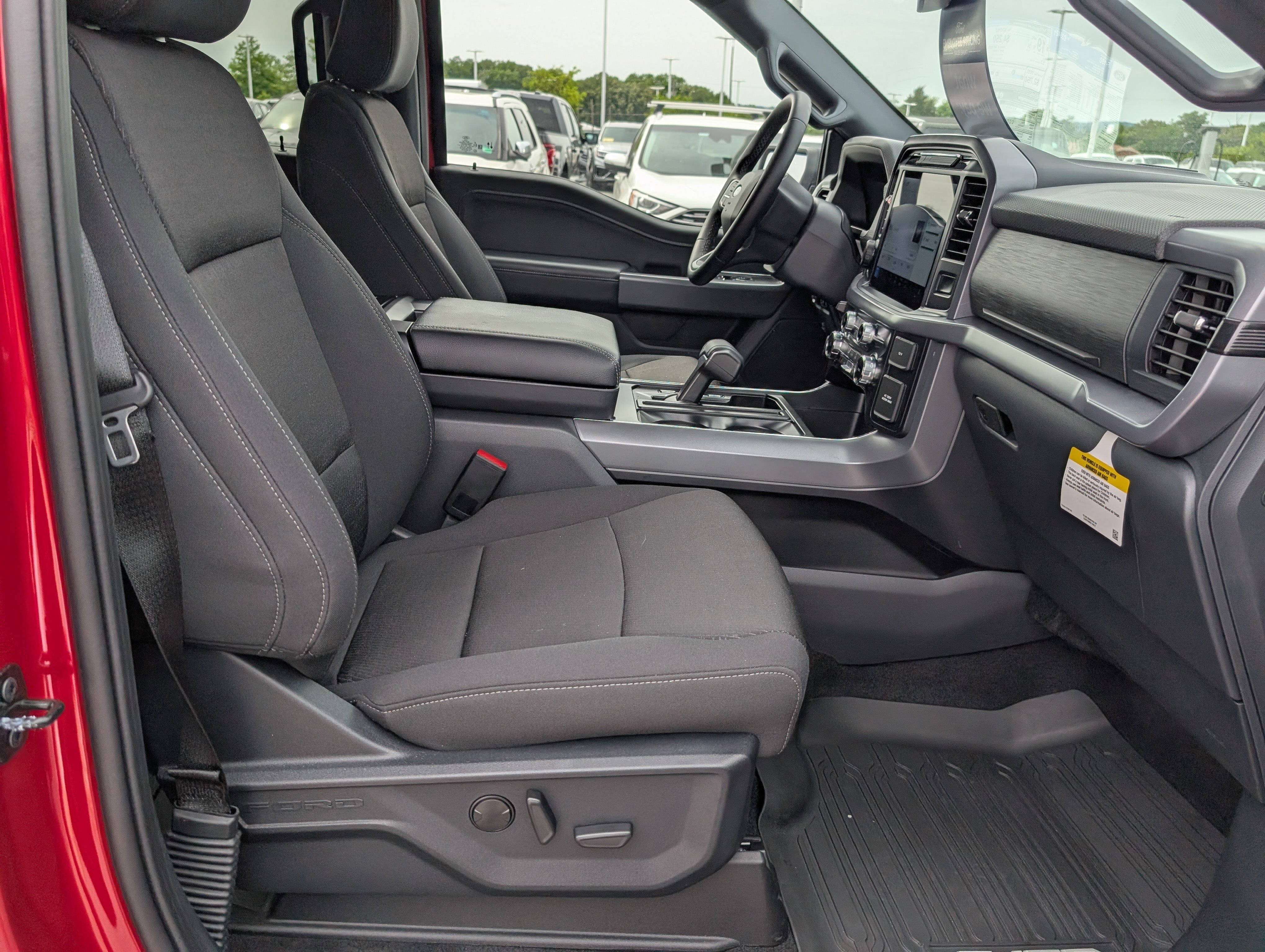 New 2025 Ford F150 XLT w/ Equipment Group 302A MID image 8