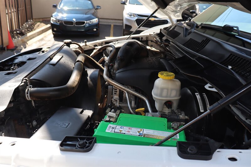 Used 2019 RAM 1500 Tradesman w/ Chrome Plus Package AWD/4WD image 32