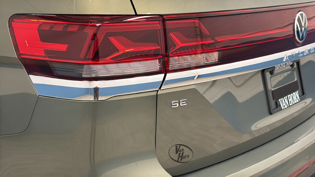 Used 2025 Volkswagen Atlas SE w/ Panoramic Sunroof Package AWD/4WD image 37