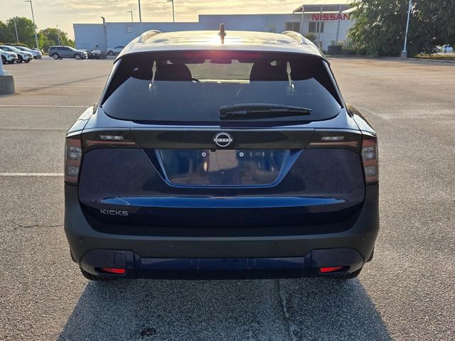 New 2026 Nissan Kicks SV image 10