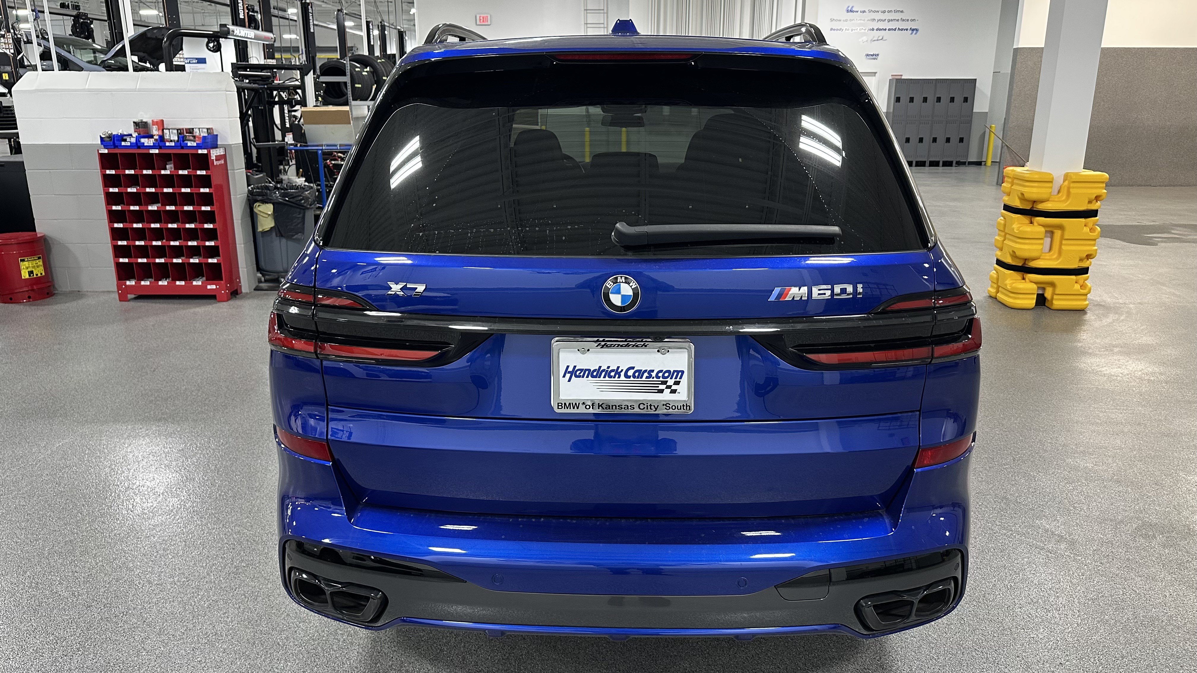 Certified 2024 BMW X7 M60i w/ Executive Package AWD/4WD image 9
