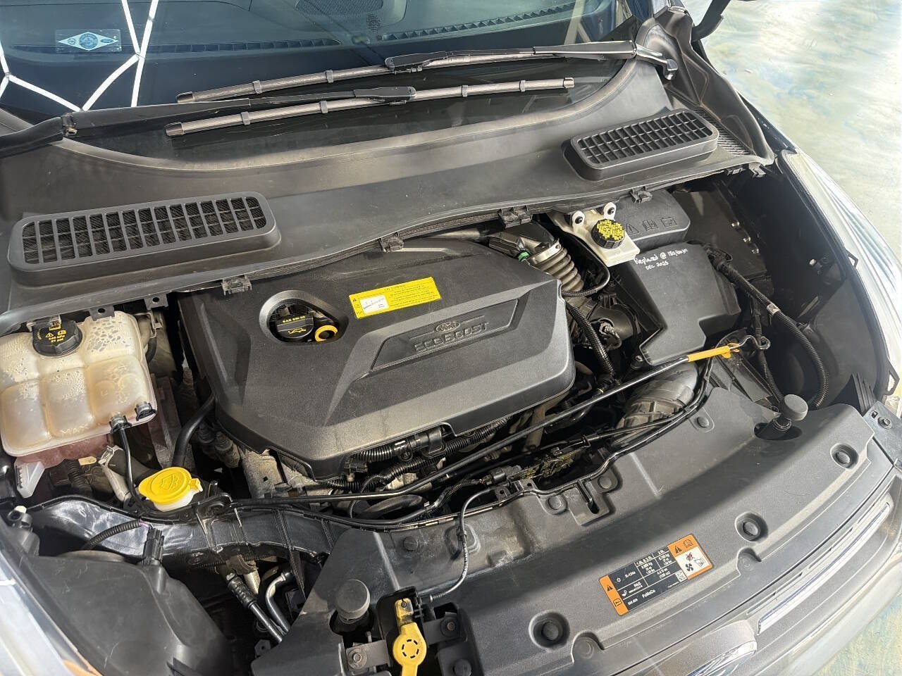 Used 2016 Ford Escape SE w/ SE Chrome Package FWD image 29