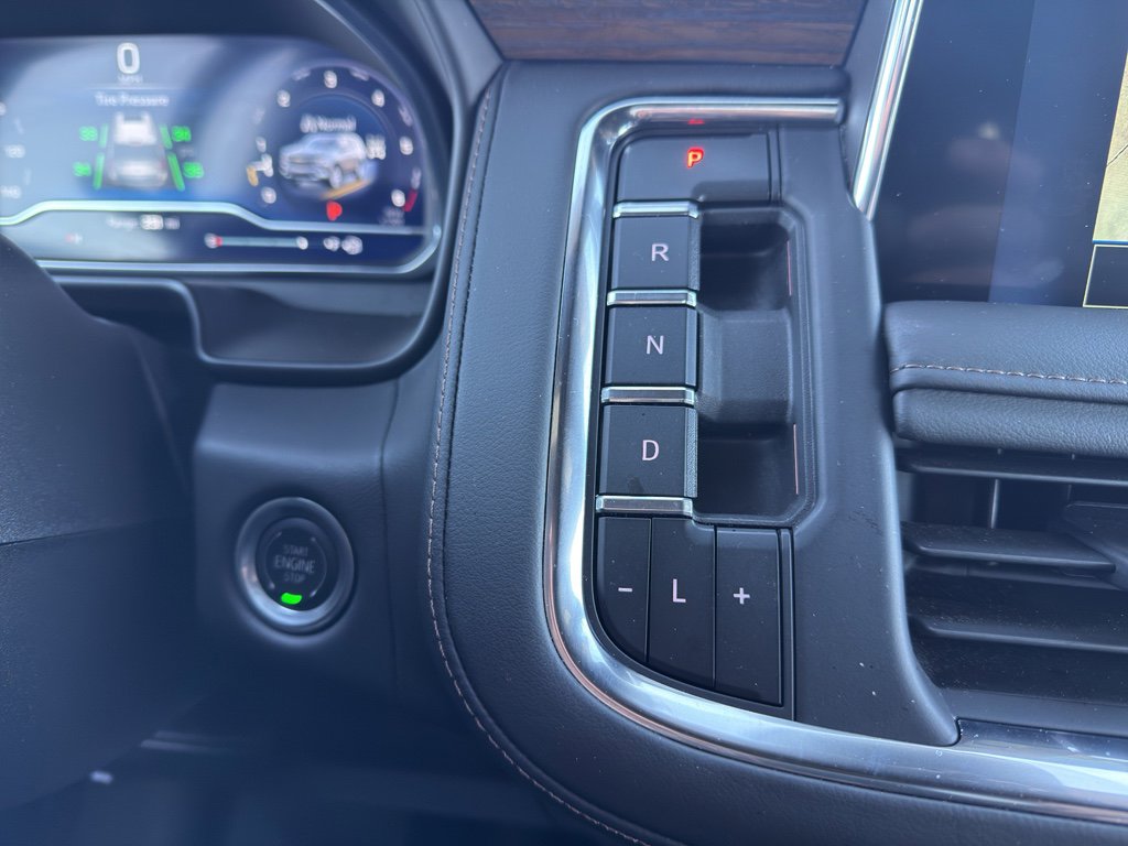 Used 2024 Chevrolet Tahoe High Country image 20