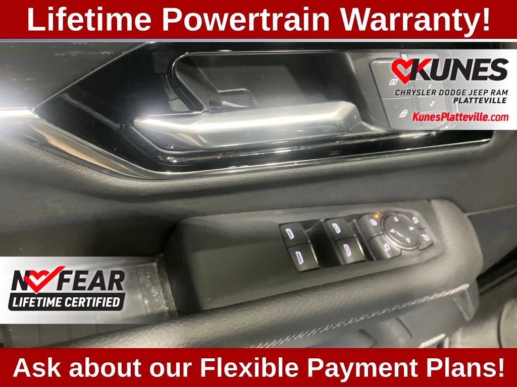 Used 2025 GMC Yukon Denali w/ LPO, Floor Liner Package image 15