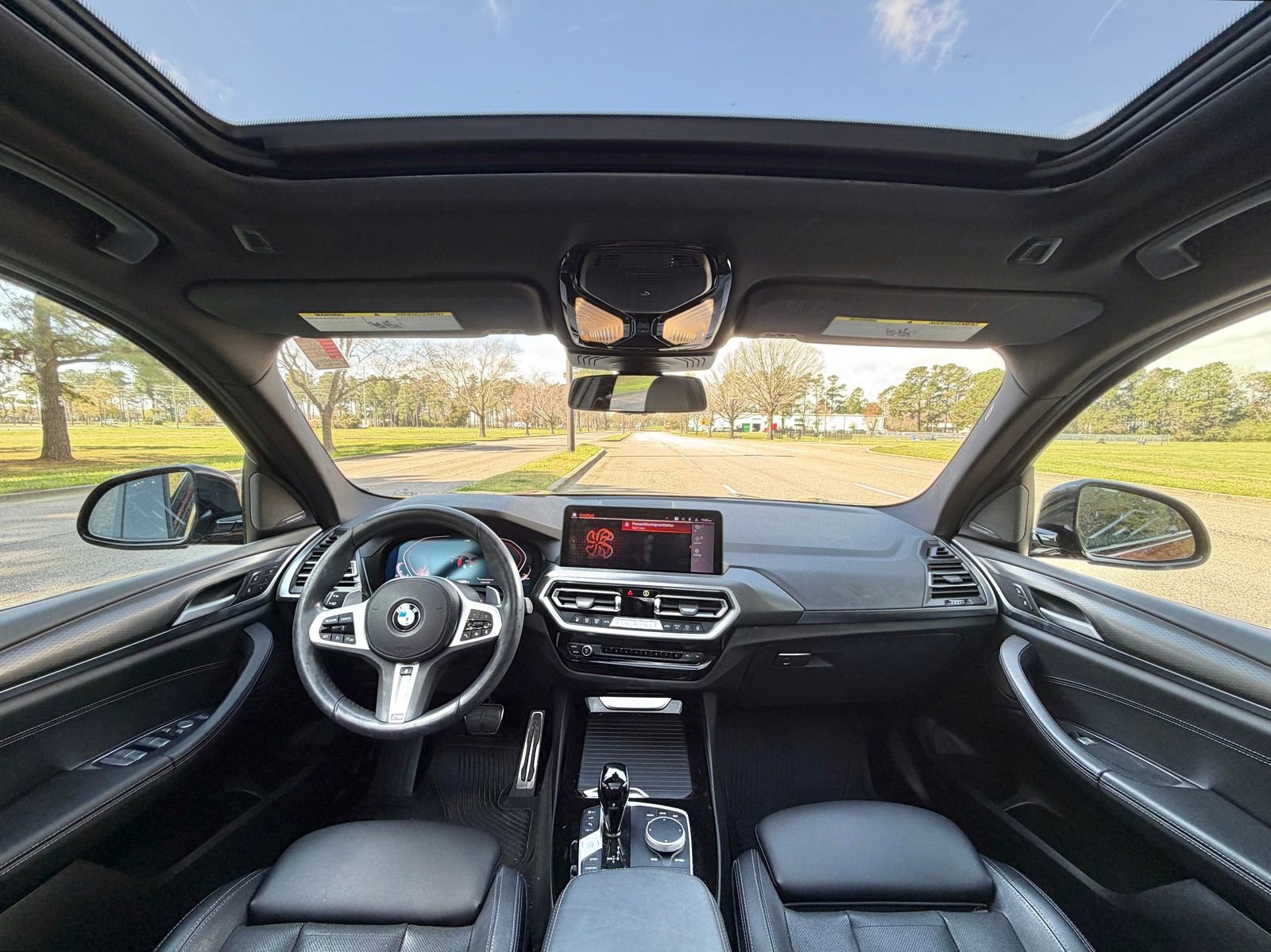 Used 2024 BMW X3 xDrive30i w/ Premium Package image 2