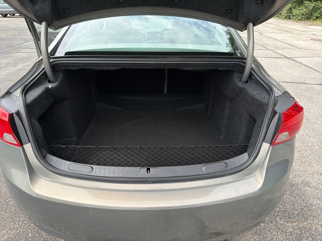 Used 2018 Chevrolet Impala LT w/ LT Leather Package FWD image 29