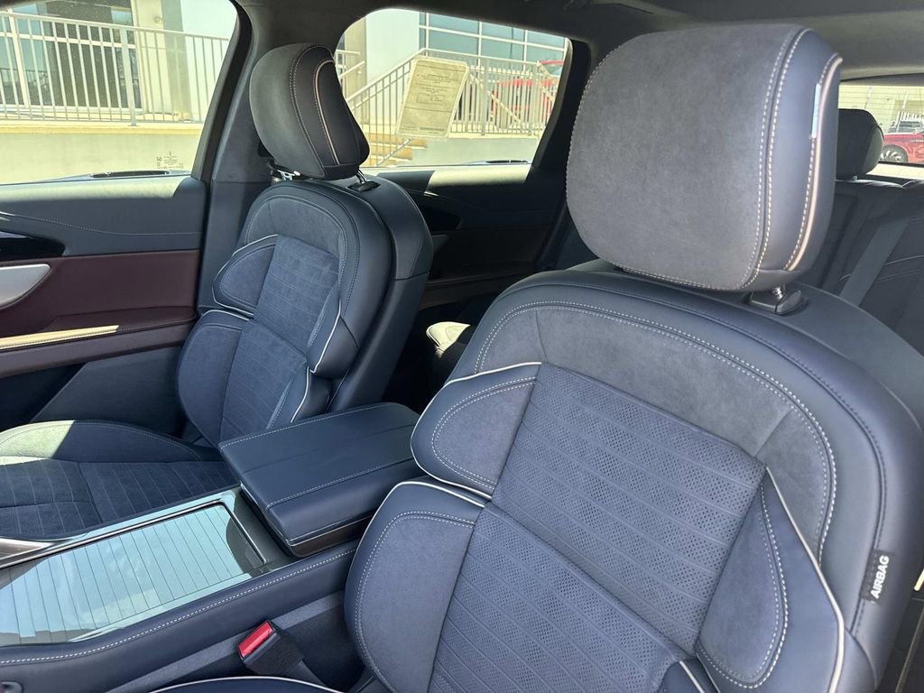 New 2026 Lincoln Nautilus Black Label AWD/4WD image 23