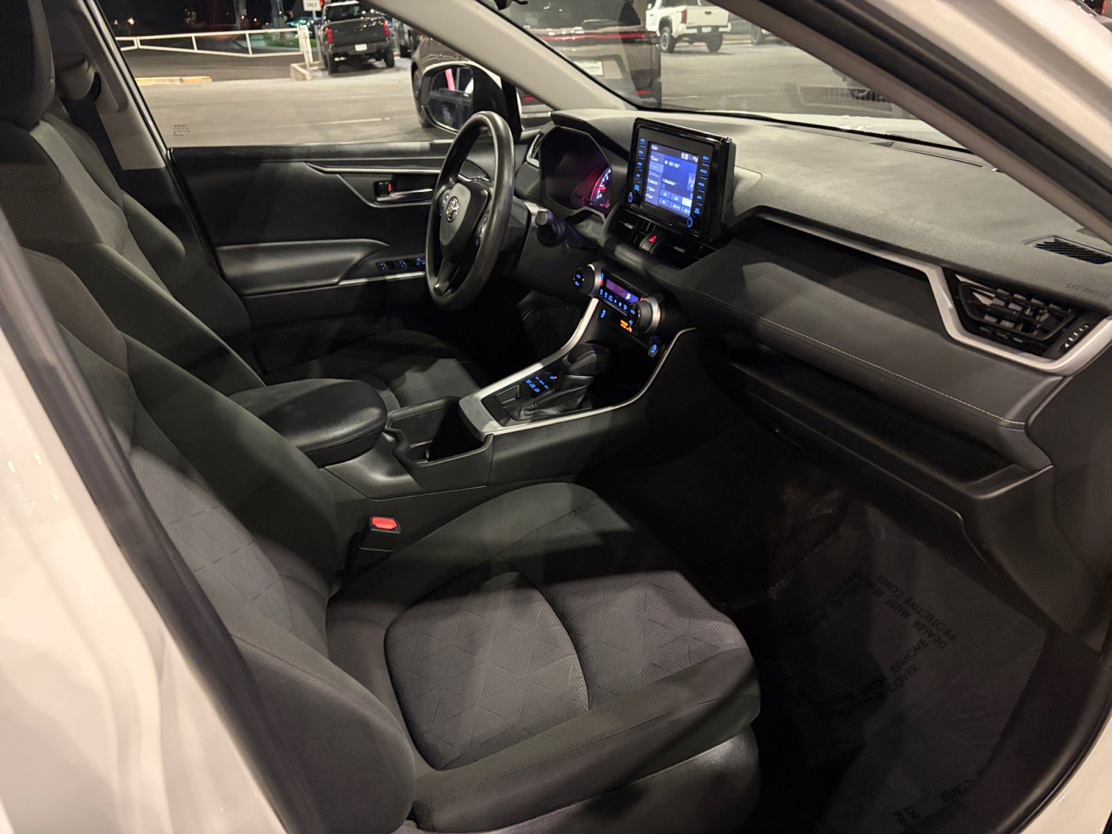 Used 2022 Toyota RAV4 XLE AWD/4WD image 28