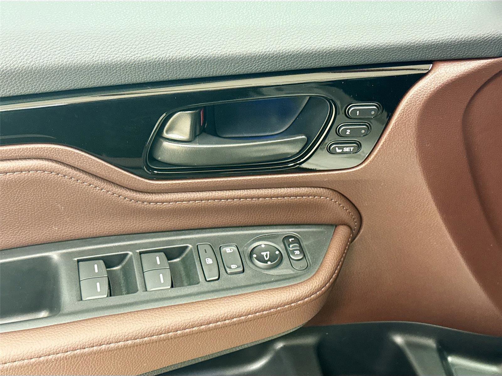 New 2026 Honda Odyssey Touring image 17