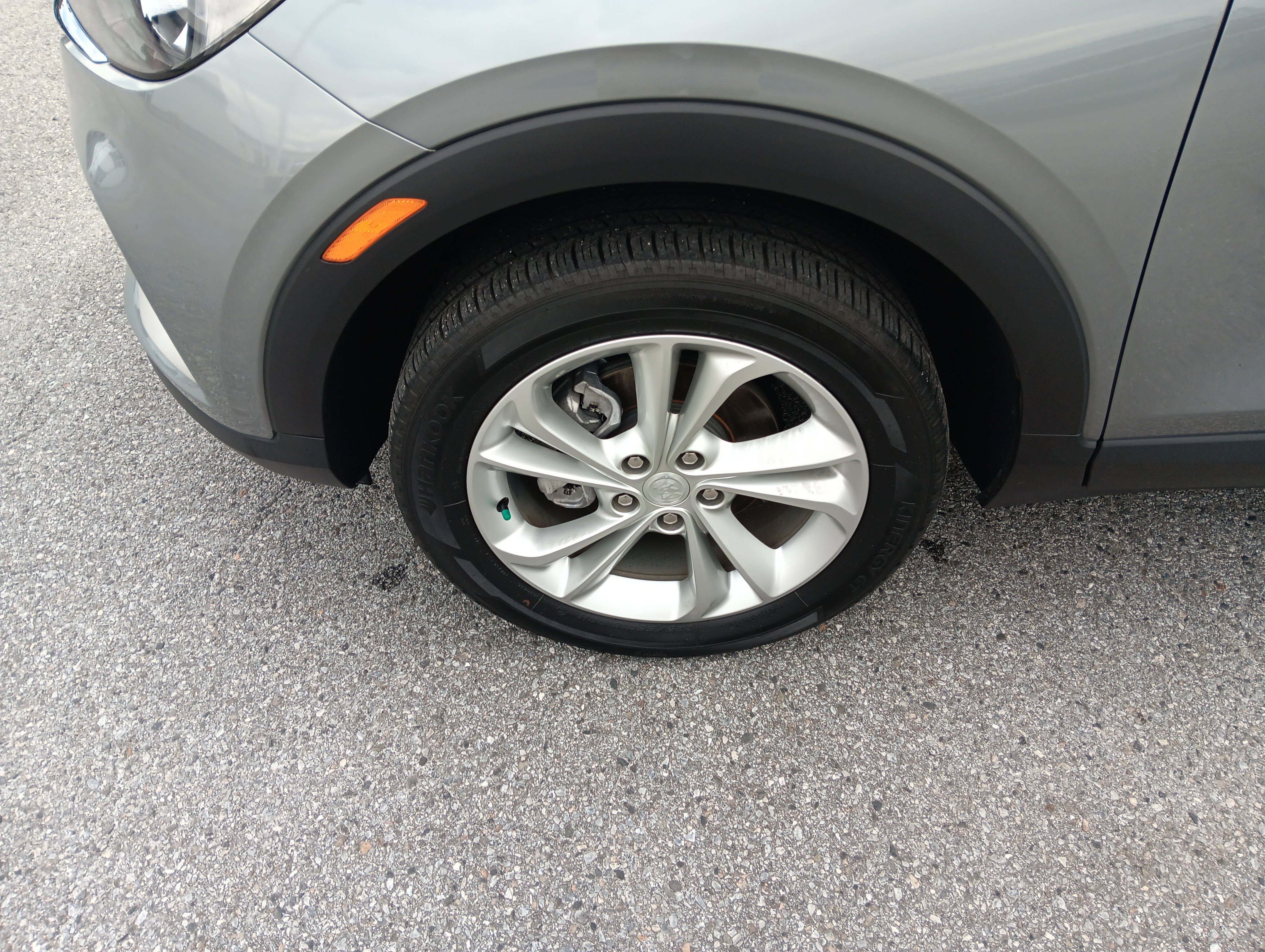 Used 2023 Buick Encore GX Preferred w/ Cold Weather Comfort Package AWD/4WD image 2