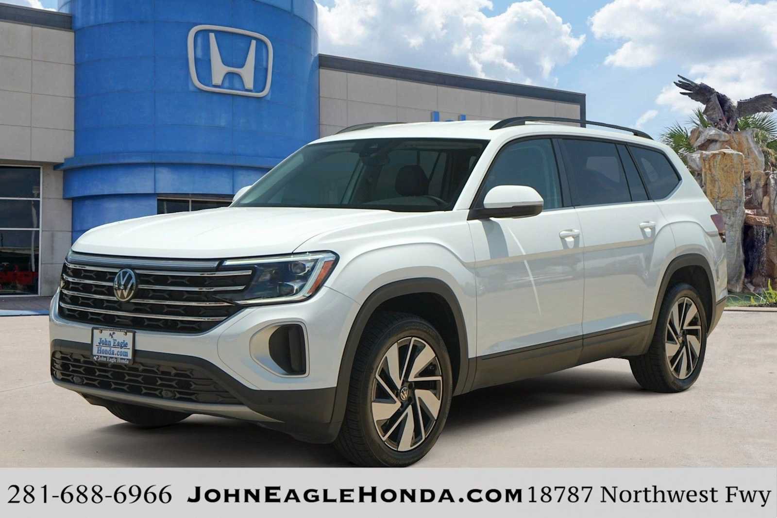 Used 2025 Volkswagen Atlas SE