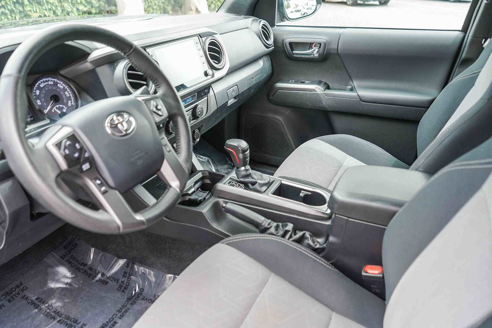 Used 2023 Toyota Tacoma TRD Off-Road AWD/4WD image 17