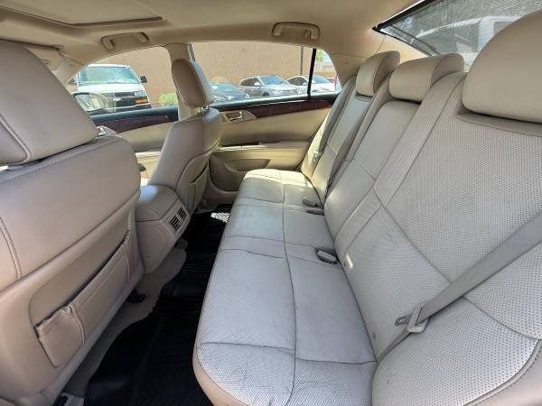 Used 2012 Toyota Avalon Limited FWD image 14
