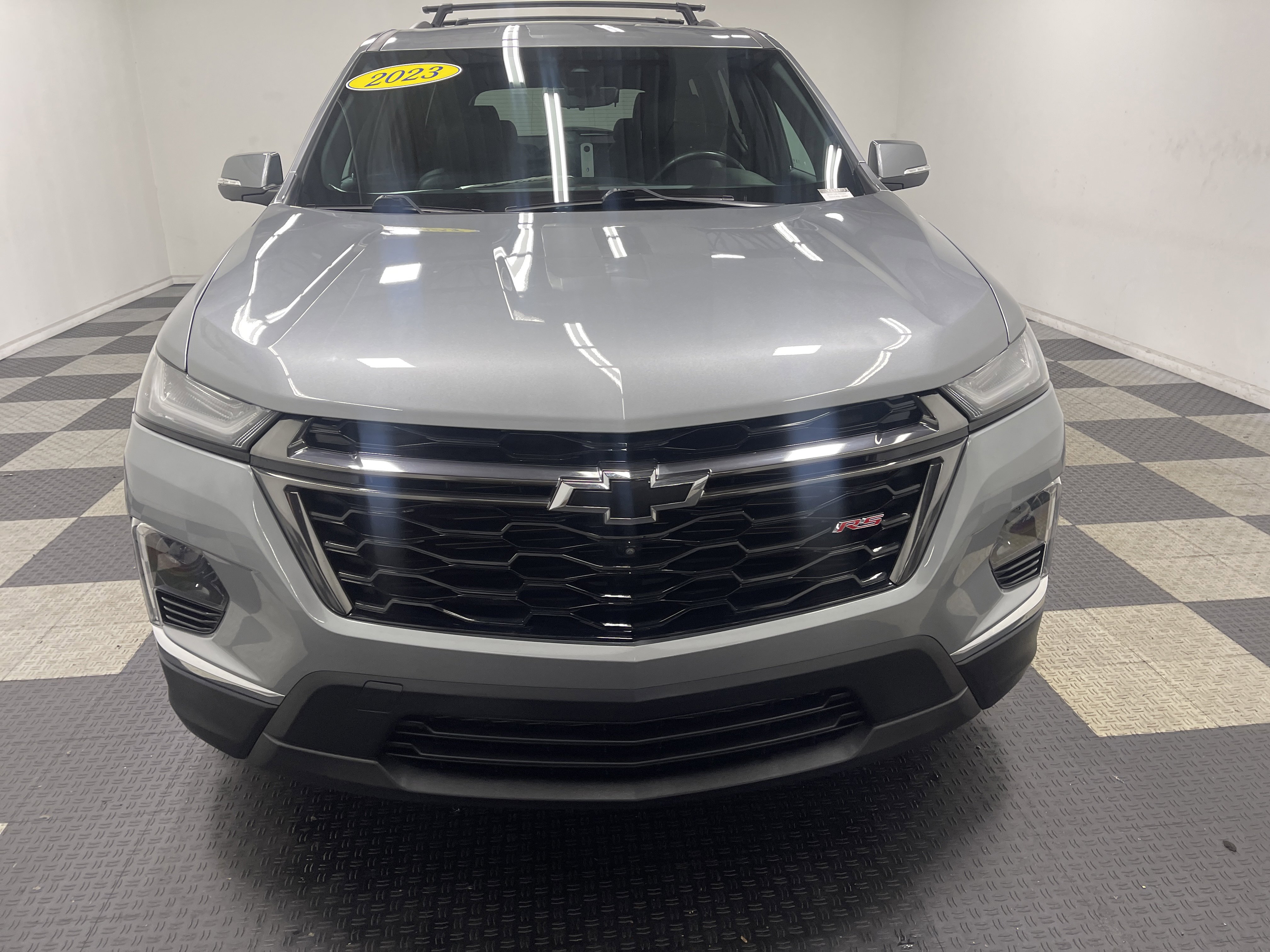 Used 2023 Chevrolet Traverse RS w/ LPO, Floor Liner Package image 7