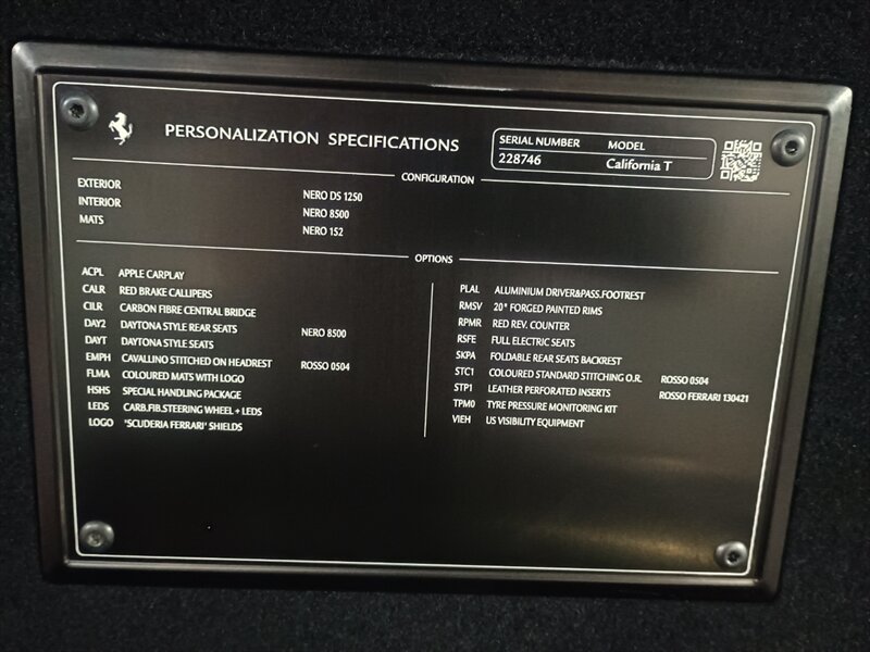 Used 2018 Ferrari California T RWD image 46