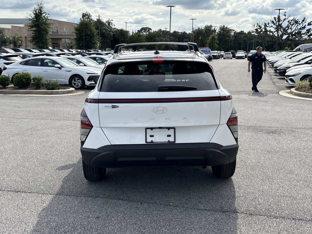 New 2027 Hyundai Kona SEL Sport FWD image 7