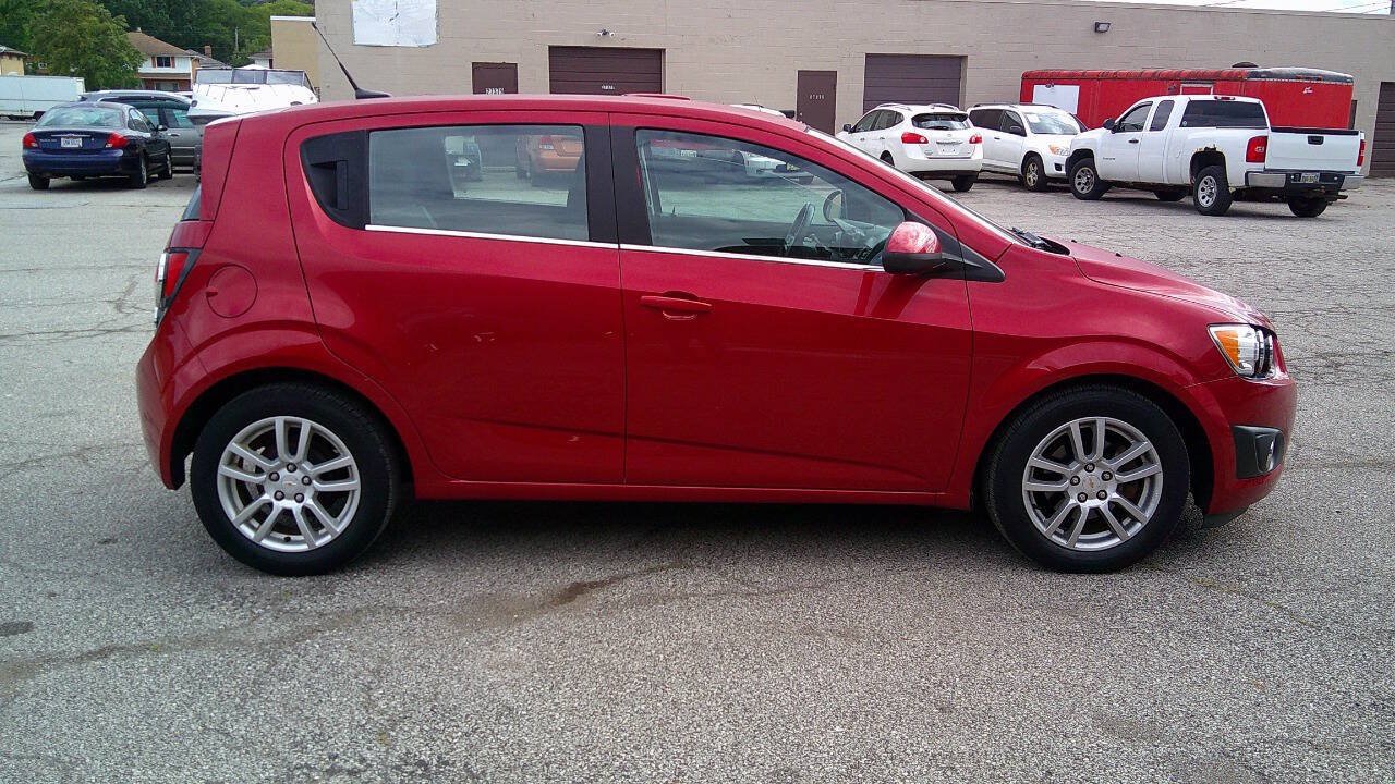 Used 2012 Chevrolet Sonic LT FWD image 4
