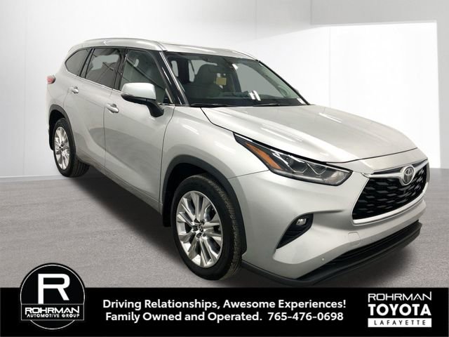 Used 2022 Toyota Highlander Limited AWD/4WD image 9