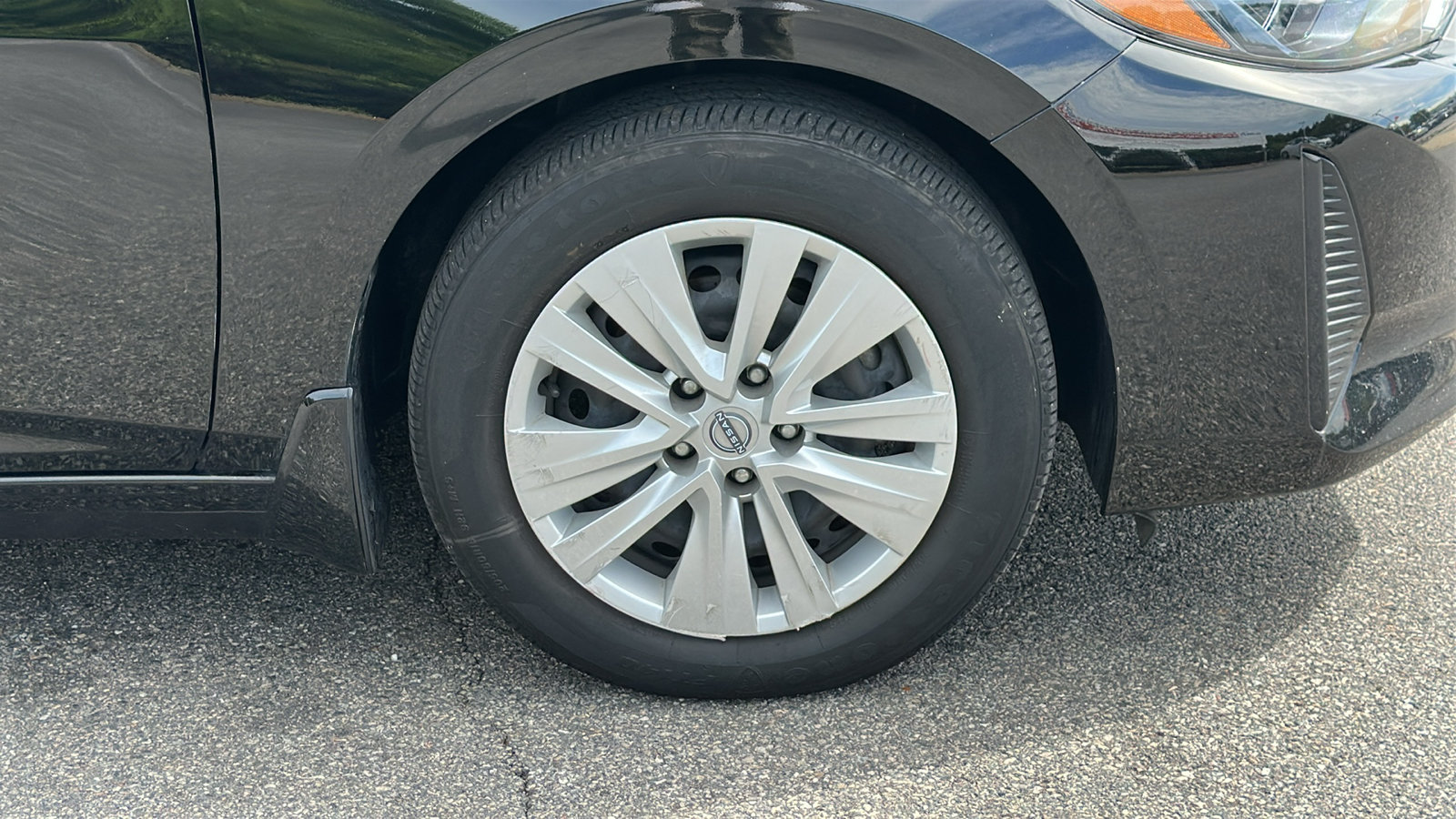 Used 2024 Nissan Sentra S FWD image 8