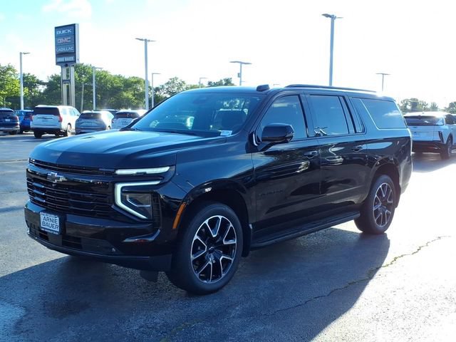 Used 2025 Chevrolet Suburban RST w/ Comfort Package AWD/4WD image 13