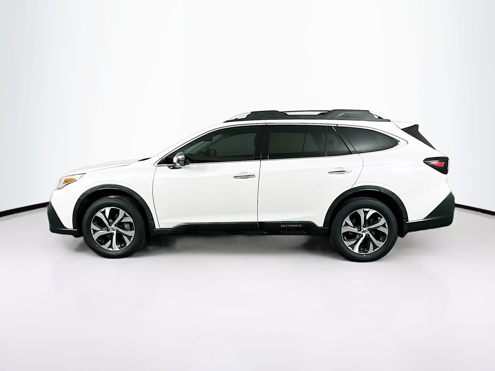Used 2020 Subaru Outback Touring w/ Popular Package #2 AWD/4WD image 4