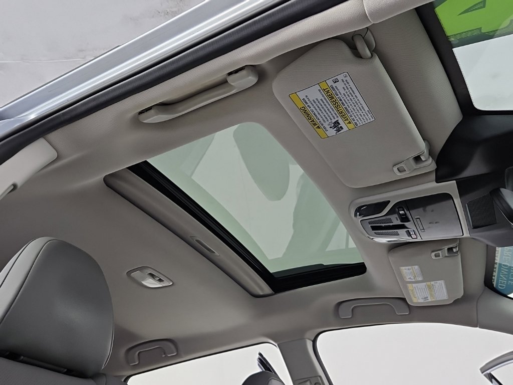 Certified 2024 Subaru Outback Limited AWD/4WD image 18