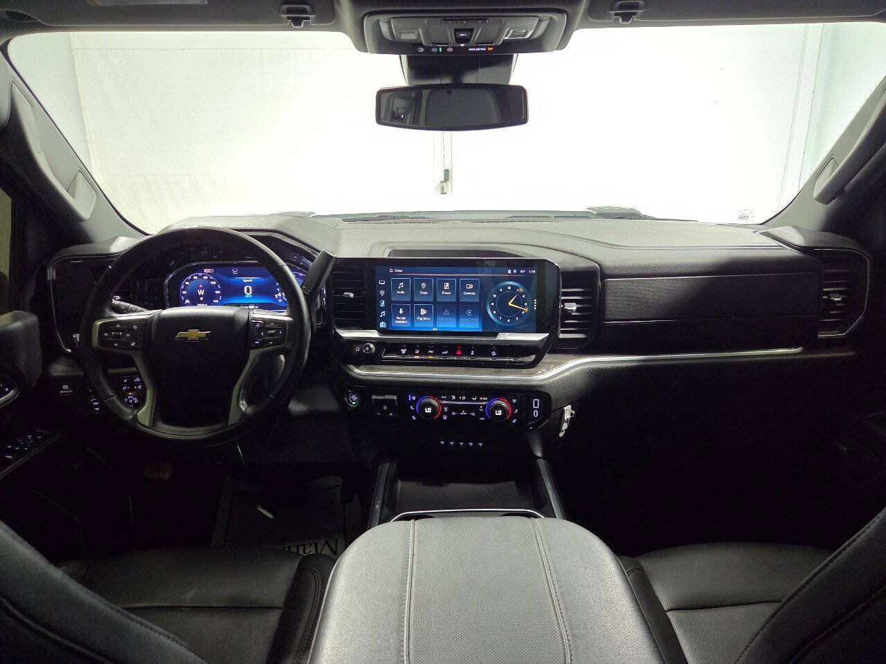 Used 2024 Chevrolet Silverado 2500 LTZ w/ LTZ Plus Package AWD/4WD image 15