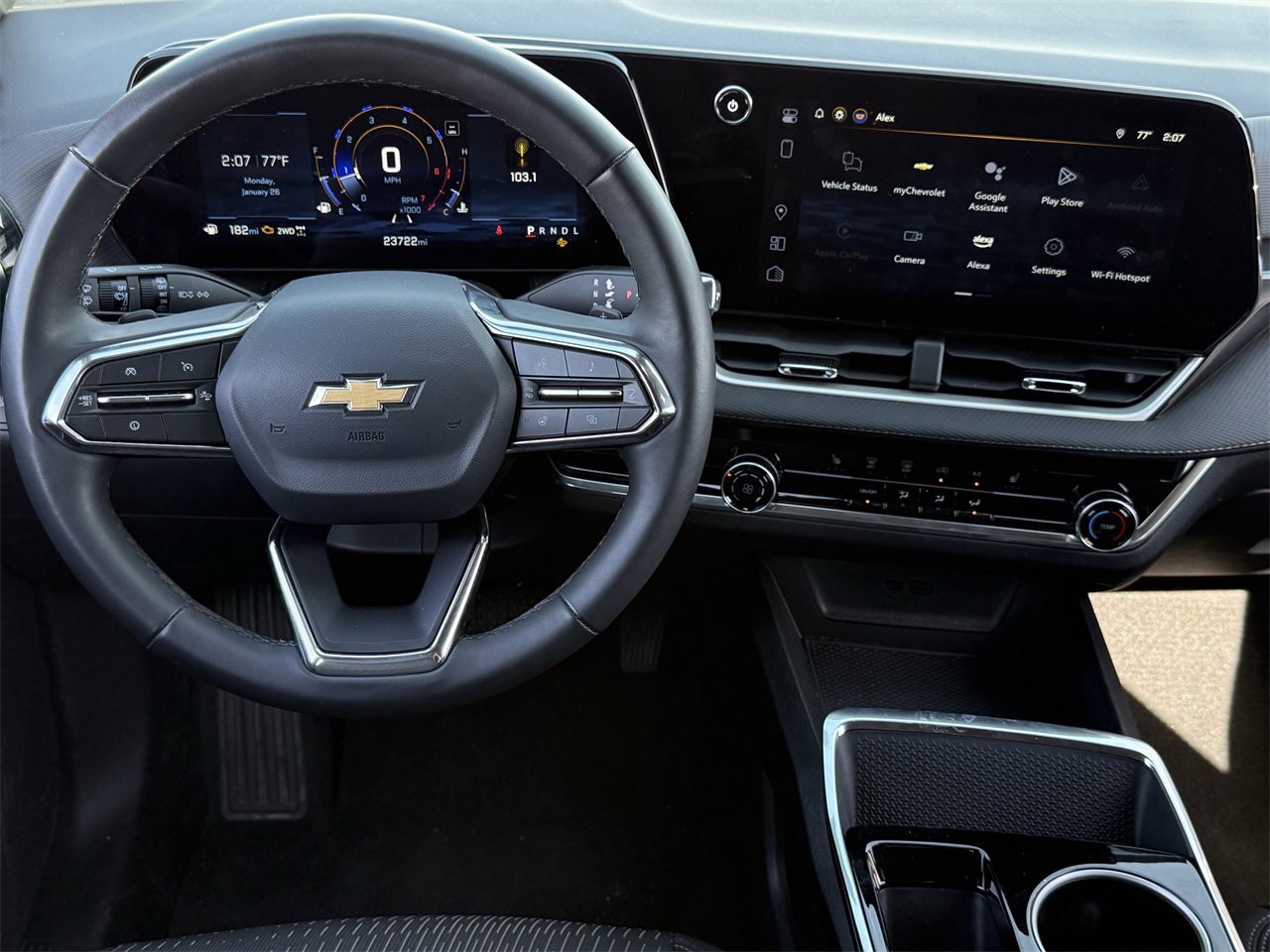 Used 2025 Chevrolet Equinox LT image 11